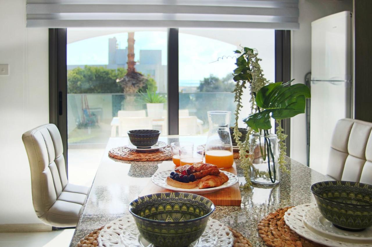パ フォスPhaedrus Living: Seaside Luxury Flat Natalia House 102アパートメント エクステリア 写真